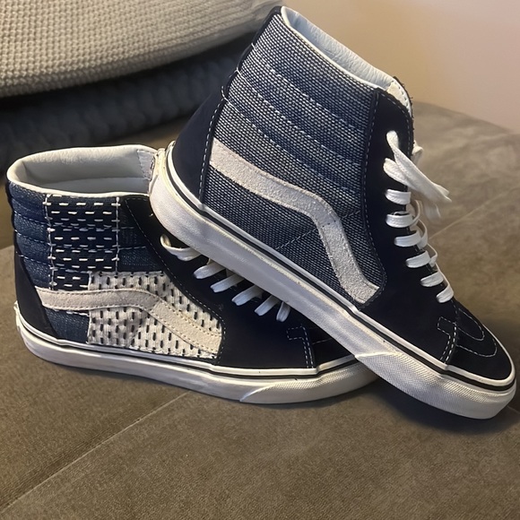 Patchwork Vans - Picture 1 of 4